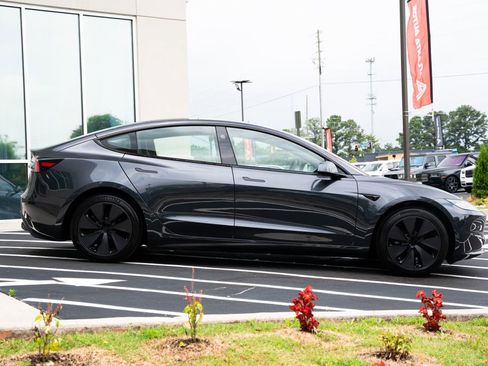 Used 2026 Tesla Model 3 RWD image 8