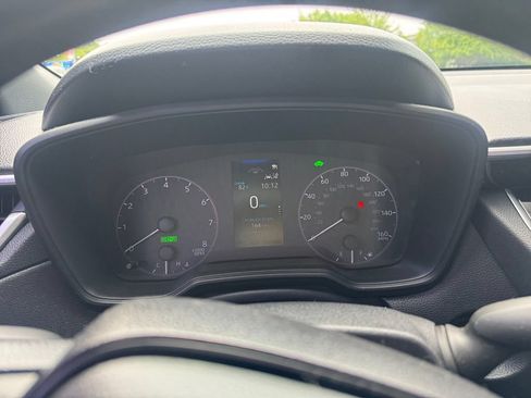 Used 2024 Toyota Corolla Cross AWD Hybrid image 25