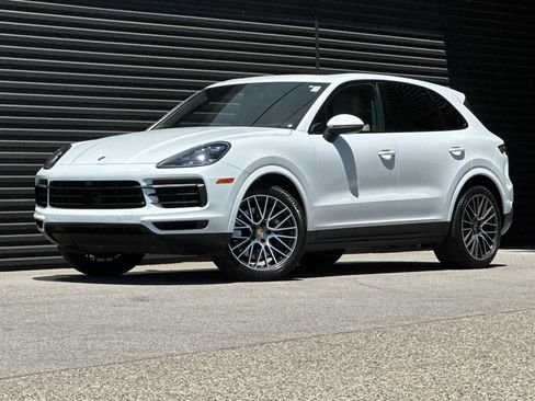 Used 2019 Porsche Cayenne S AWD/4WD image 1