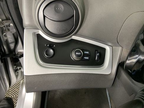 Used 2016 Chevrolet Spark LT image 9