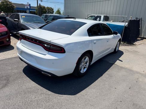 Used 2020 Dodge Charger SXT w/ Leather Interior Group RWD image 4