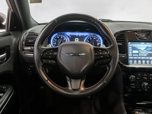 Used 2018 Chrysler 300 S w/ 300S Premium Group AWD/4WD image 14