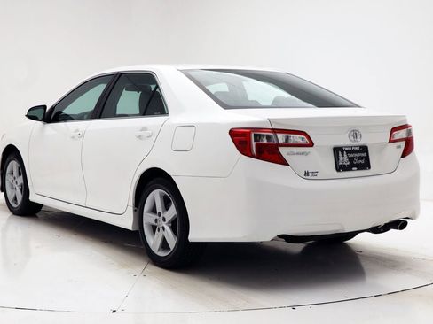 Used 2013 Toyota Camry SE image 6