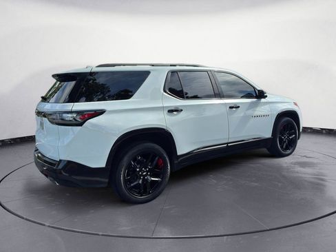 Used 2021 Chevrolet Traverse Premier w/ Redline Edition FWD image 7