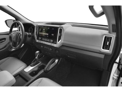 Used 2025 Nissan Frontier SV w/ SV Convenience Package RWD image 18