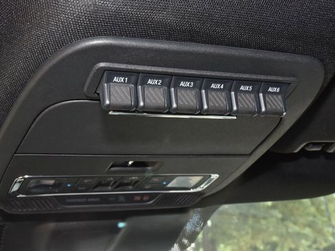 Used 2024 Ford F350 Platinum w/ FX4 Off-Road Package AWD/4WD image 32
