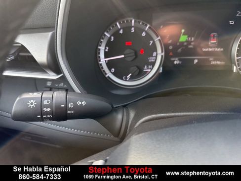 Certified 2023 Toyota Highlander XLE image 20