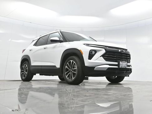 New 2025 Chevrolet TrailBlazer LT w/ Convenience Package FWD image 66
