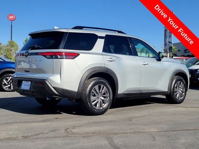 Used 2025 Nissan Pathfinder SV