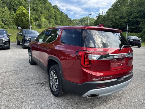 Used 2023 GMC Acadia SLE AWD/4WD image 8