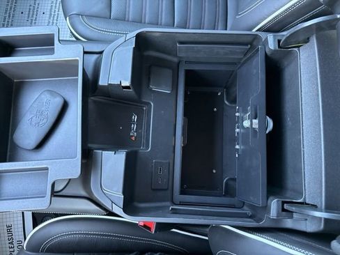 Used 2024 GMC Sierra 1500 AT4X image 32