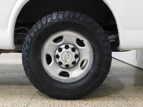 Used 2021 Chevrolet Express 2500 w/ Driver Convenience Package RWD image 62