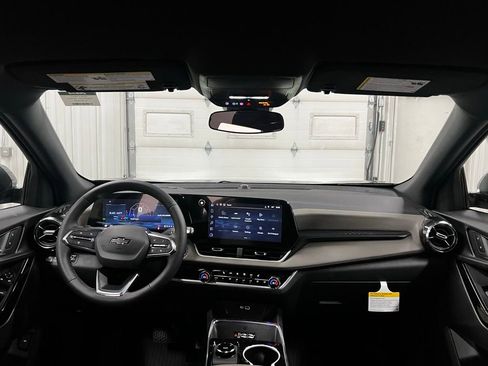 New 2026 Chevrolet Equinox LT FWD image 35
