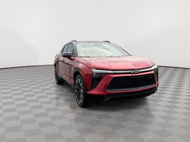Certified 2026 Chevrolet Blazer EV RS w/ Super Cruise Package AWD/4WD image 4