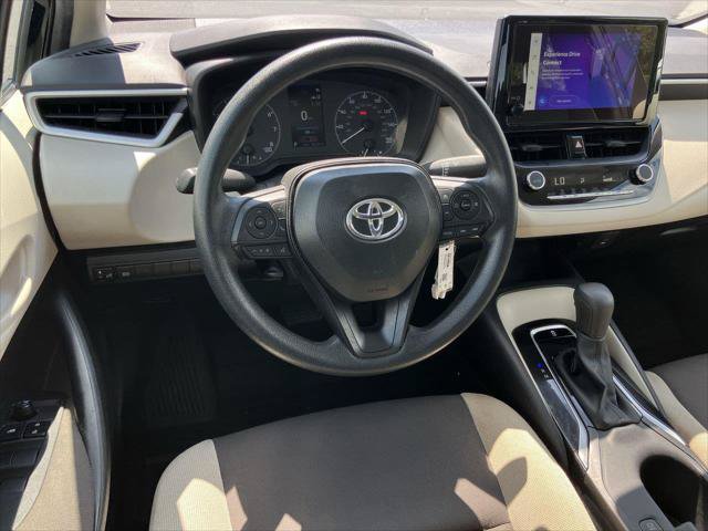 Certified 2025 Toyota Corolla LE FWD image 14