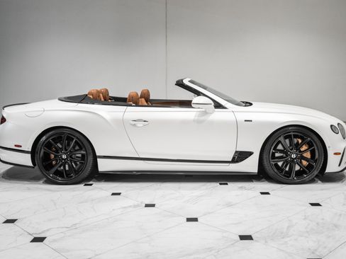 New 2024 Bentley Continental GT V8 AWD/4WD image 5