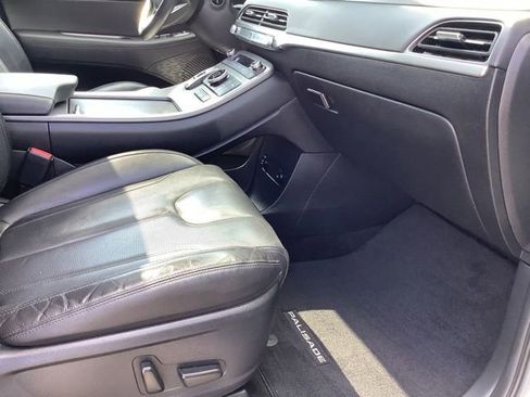 Used 2022 Hyundai Palisade SEL w/ Premium Package image 32
