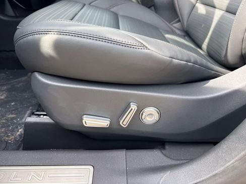 New 2026 Lincoln Nautilus Reserve AWD/4WD image 8