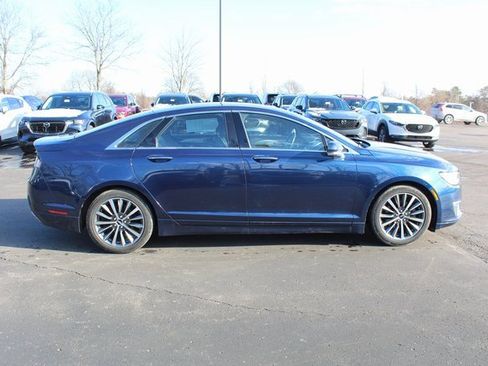 Used 2017 Lincoln MKZ Select image 2