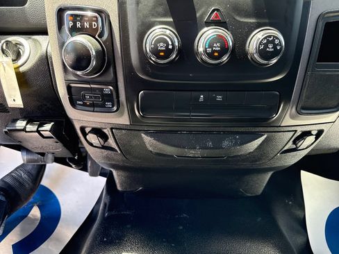 Used 2019 RAM 1500 Tradesman w/ Chrome Appearance Group AWD/4WD image 19