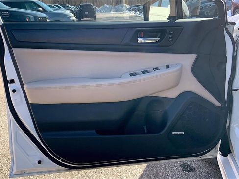 Used 2016 Subaru Legacy 3.6R Limited image 25