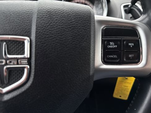 Used 2015 Dodge Grand Caravan R/T image 20