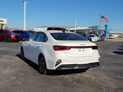 Used 2024 Kia Forte LXS image 4