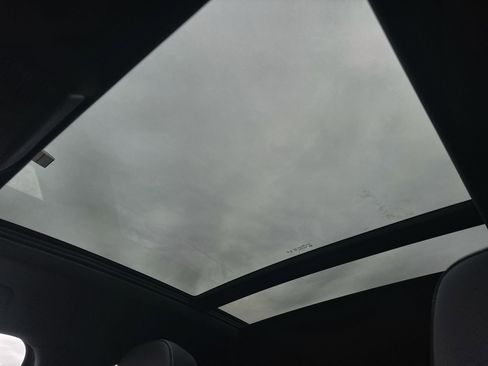 New 2026 Volkswagen Tiguan SE R-Line image 19