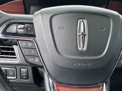 Used 2020 Lincoln Navigator L Reserve w/ Luxury Package image 16