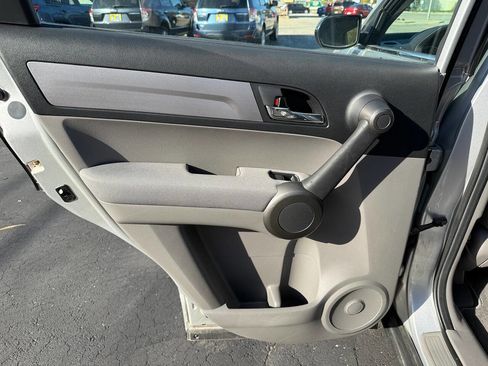 Used 2011 Honda CR-V LX image 23