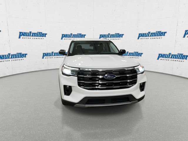 Used 2026 Ford Explorer Active w/ Active Comfort Package AWD/4WD image 3