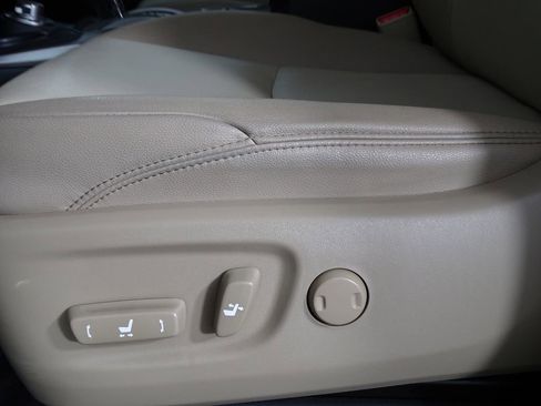 Used 2023 Toyota 4Runner SR5 Premium w/ Moonroof Package image 22