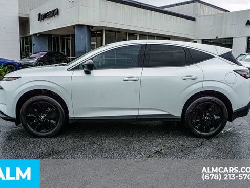 Used 2025 Nissan Murano SV AWD/4WD image 7