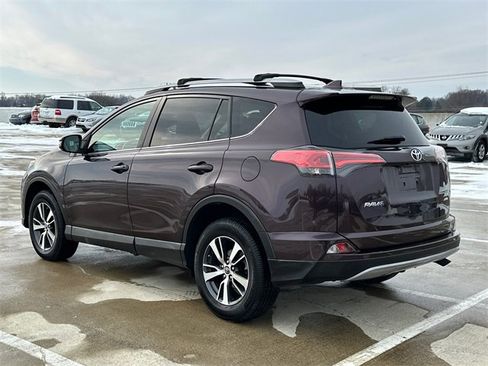 Used 2017 Toyota RAV4 XLE image 3
