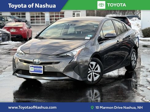 Certified 2018 Toyota Prius Two image 1
