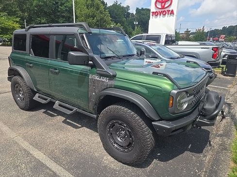 Used 2024 Ford Bronco Everglades AWD/4WD image 3