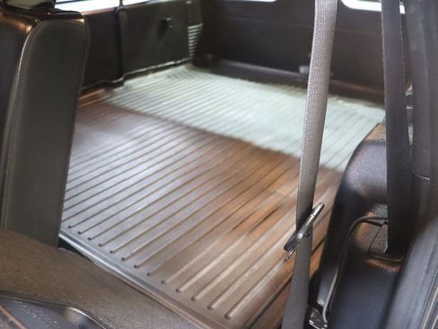 Used 2016 Ford Expedition EL XLT w/ Equipment Group 202A image 59