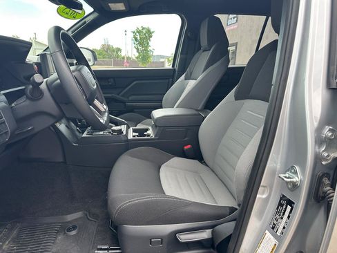 Used 2025 Toyota 4Runner TRD Sport AWD/4WD image 17