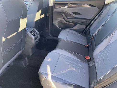 New 2026 Volkswagen Tiguan SE FWD image 13