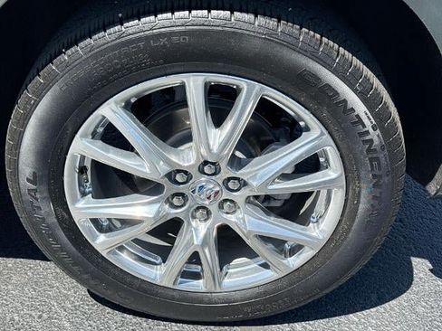 Certified 2023 Buick Enclave Essence w/ Experience Buick Package FWD image 32