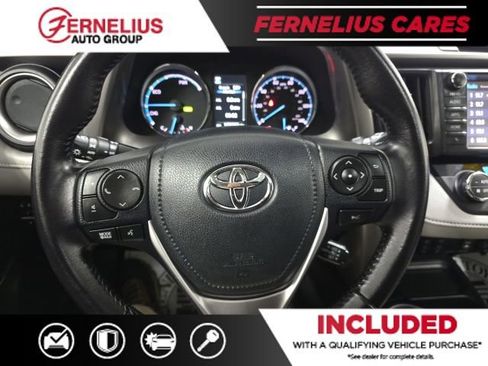 Used 2016 Toyota RAV4 Limited image 25