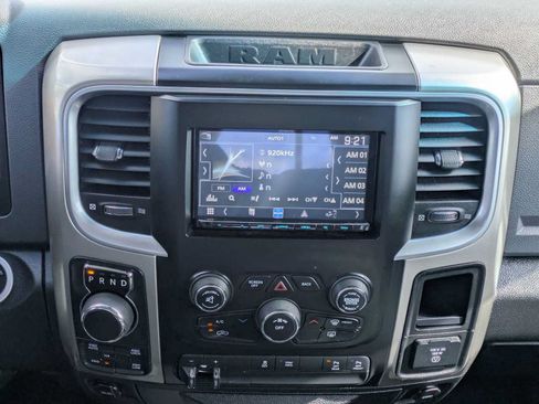 Used 2018 RAM 1500 Big Horn AWD/4WD image 29