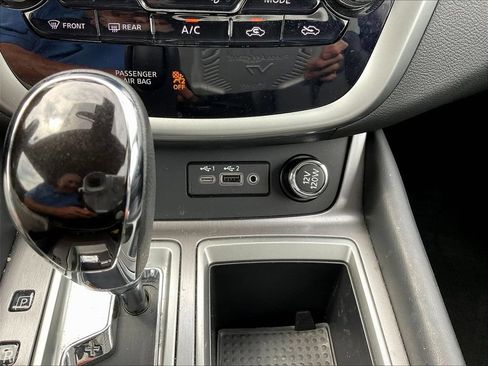 Used 2023 Nissan Murano SV w/ SV Midnight Edition Package AWD/4WD image 18