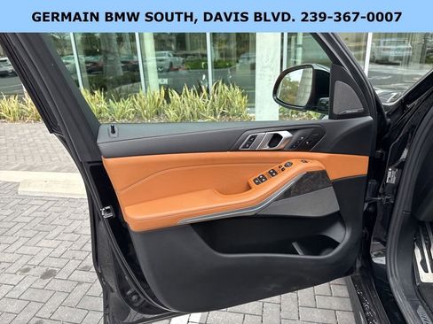 Used 2021 BMW X5 M50i w/ Premium Package image 10