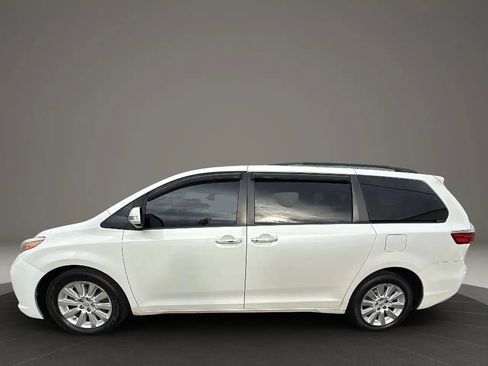 Used 2015 Toyota Sienna Limited Premium image 8