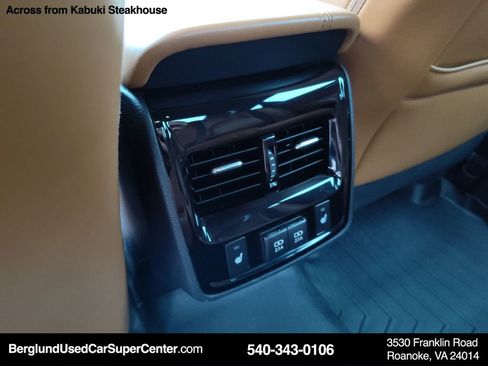 Used 2019 Toyota Avalon Limited w/ Advanced Safety Package image 35