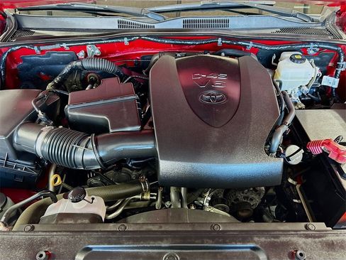 Used 2020 Toyota Tacoma TRD Off-Road image 28