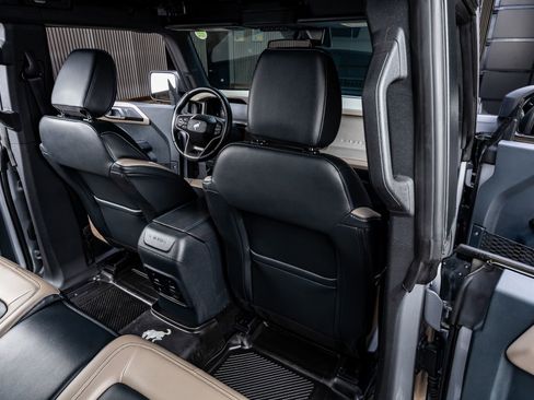 Used 2024 Ford Bronco Wildtrak image 31