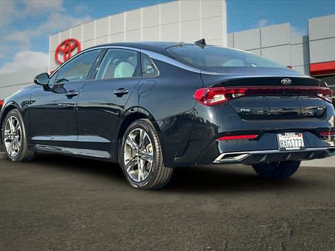 Used 2021 Kia K5 EX image 5