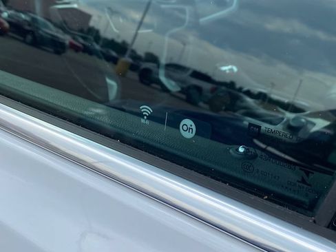 Used 2019 GMC Acadia SLE FWD image 8